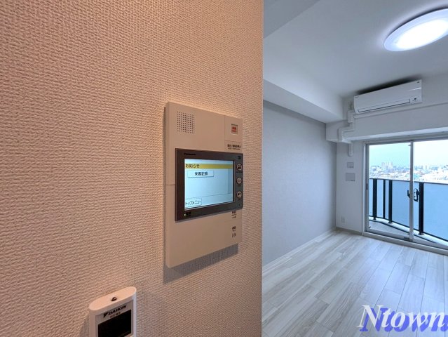 セキュリティ　モニター付きインターフォンです。