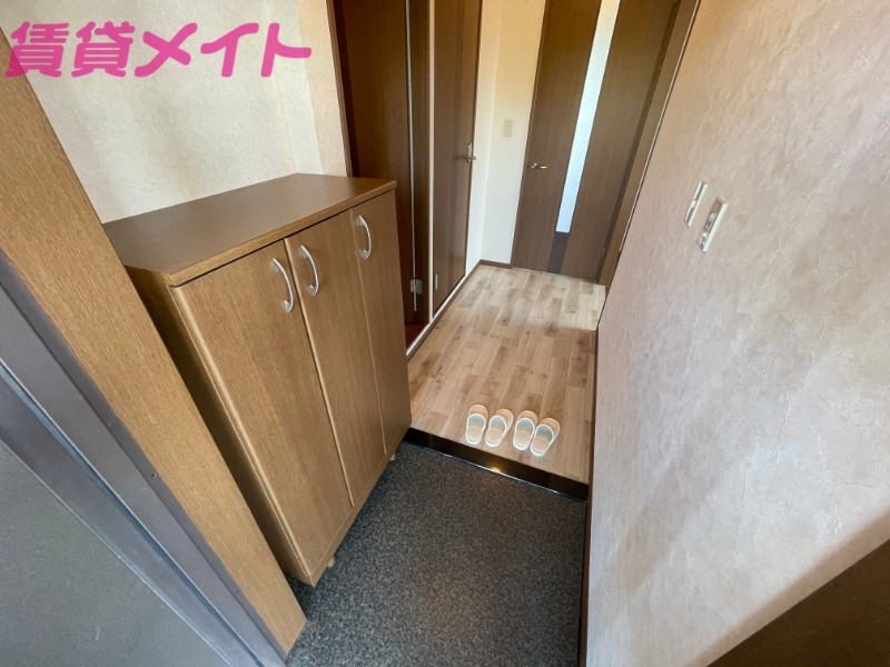 玄関　同型参考写真