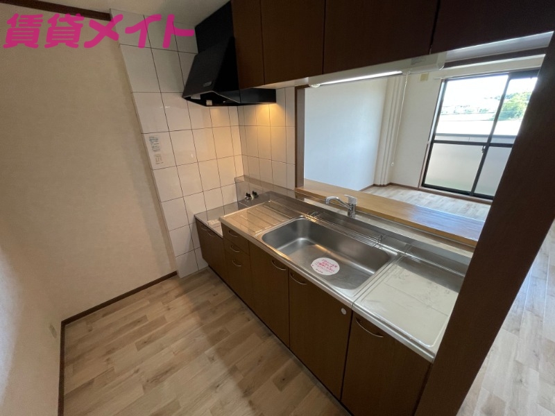 キッチン　同型参考写真