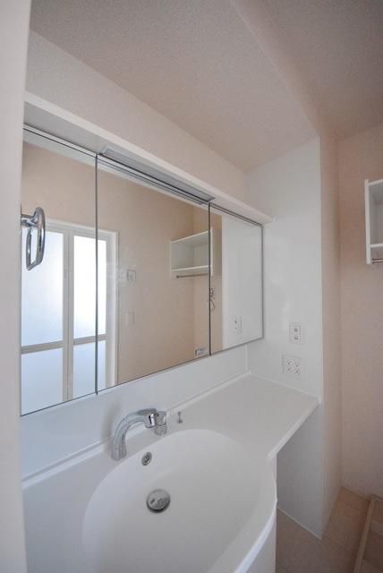 洗面設備　独立洗面台