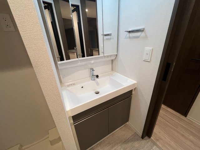 洗面設備　(参考)同マンション同間取り他部屋の写真