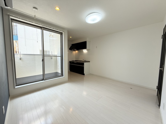 居室・リビング　別号室の写真です