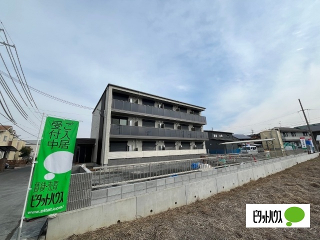 建物外観　工事中