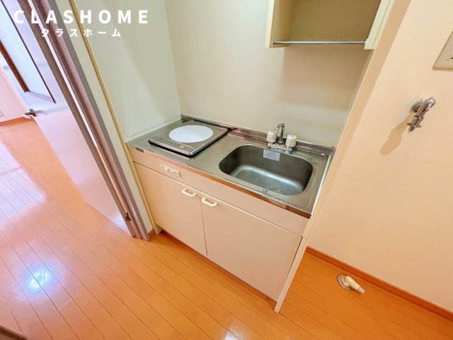 キッチン　同物件の別部屋になります。