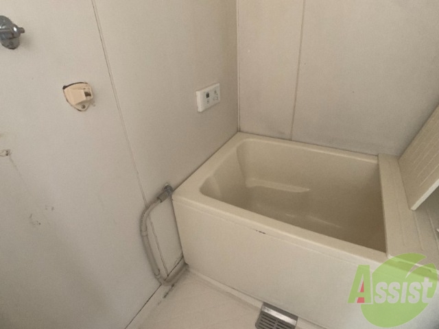 バス・シャワールーム　１人暮らしにはピッタリのサイズ感ですね！