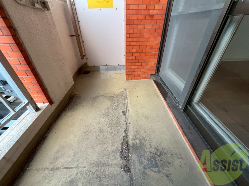 バルコニー　バルコニーです。洗濯物を干したり一息ついたりできますね！