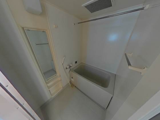 バス・シャワールーム　別号室の写真となります。