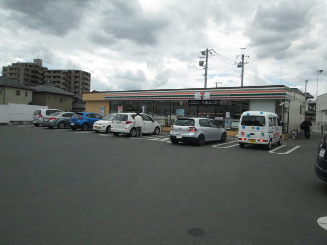 コンビニ　セブンイレブン宇都宮戸祭1丁目店（コンビニ）まで480m