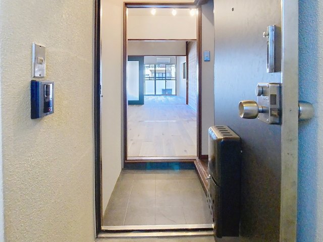 玄関　2025年10月撮影※現況を優先します。