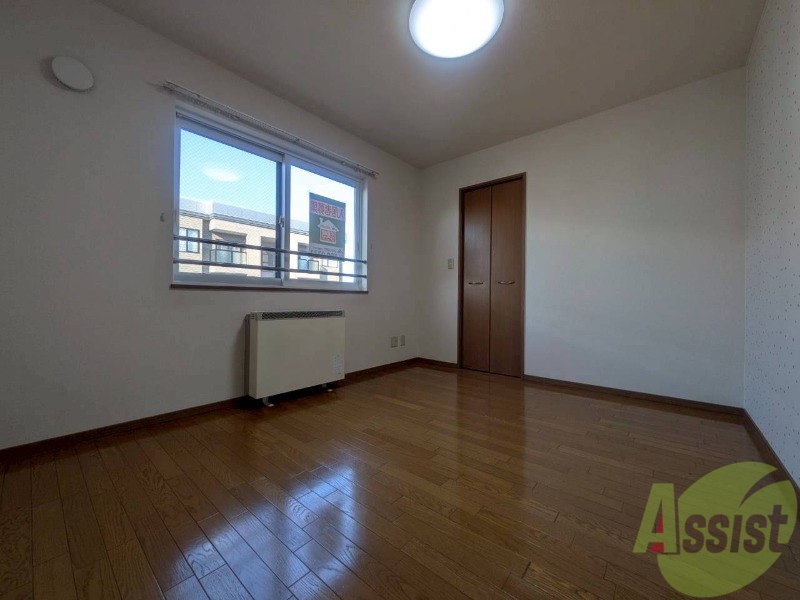 その他部屋・スペース　寝室を撮影しました。お昼寝したくなりますね。