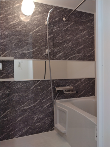 バス・シャワールーム　同物件別号室の写真です。