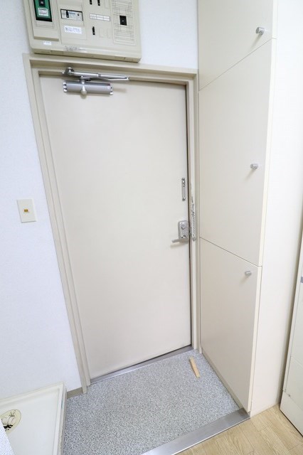 玄関　※別部屋同仕様タイプ