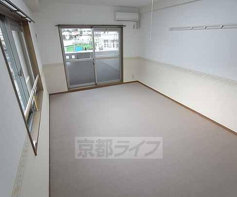 居室・リビング　家具の位置はセンスが光ります