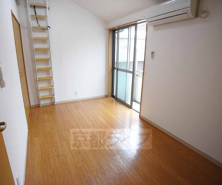 居室・リビング　明るい室内です。