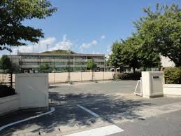 小学校　倉敷市立玉島南小学校（小学校）まで925m