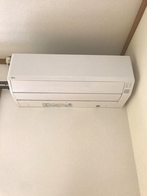 その他設備　エアコン付きで快適なお部屋
