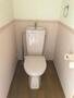 トイレ　ピンクの壁紙に癒されるトイレです