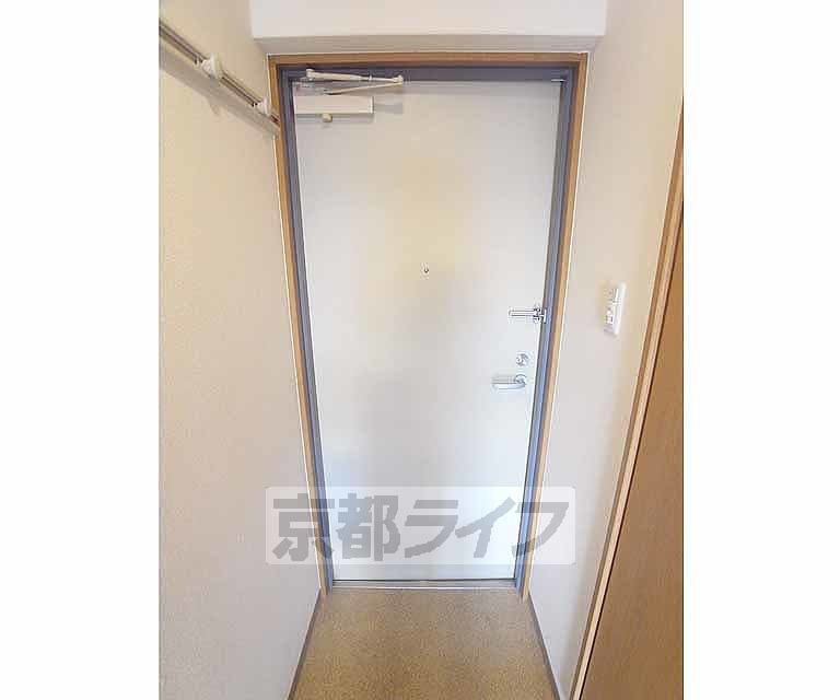 その他設備　玄関ドアです。