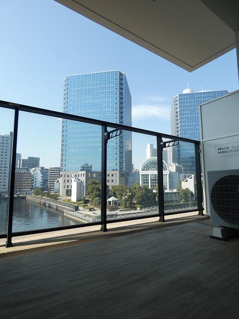 バルコニー　バルコニー