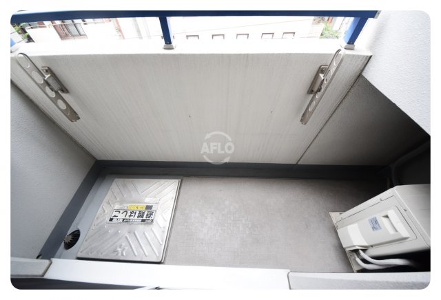 バルコニー　キャピトル大手通　バルコニー