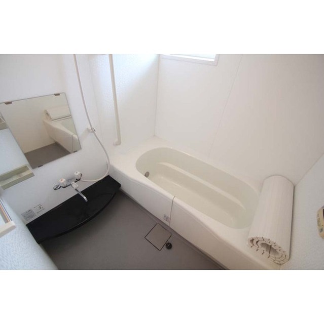 バス・シャワールーム　一坪タイプの広いお風呂