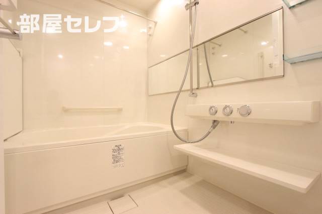 バス・シャワールーム　Ｂ－１４０２号室