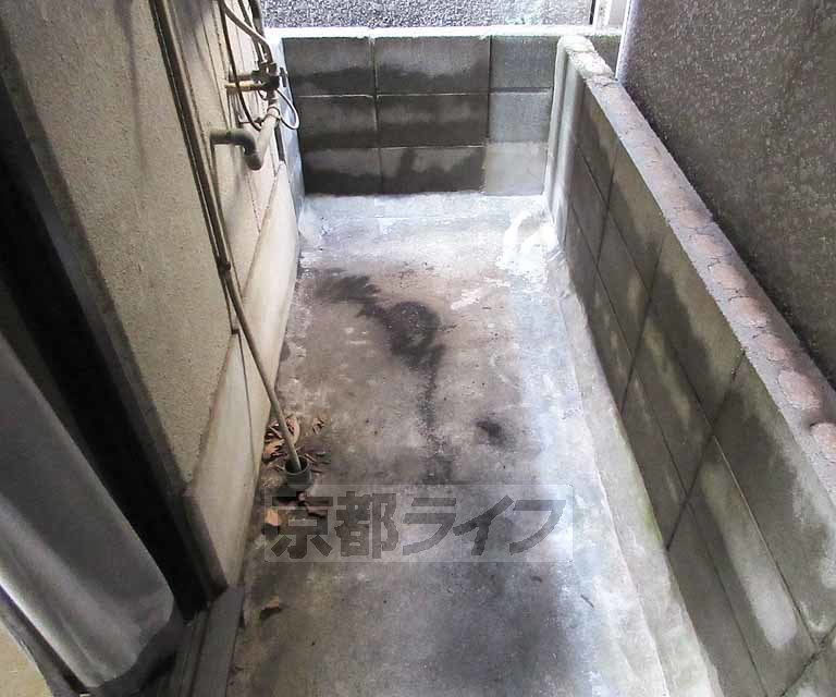 バルコニー　洗濯機はベランダです