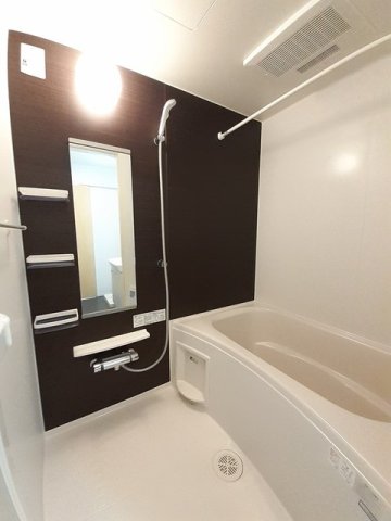 バス・シャワールーム　お風呂で日々の疲れを落としましょう