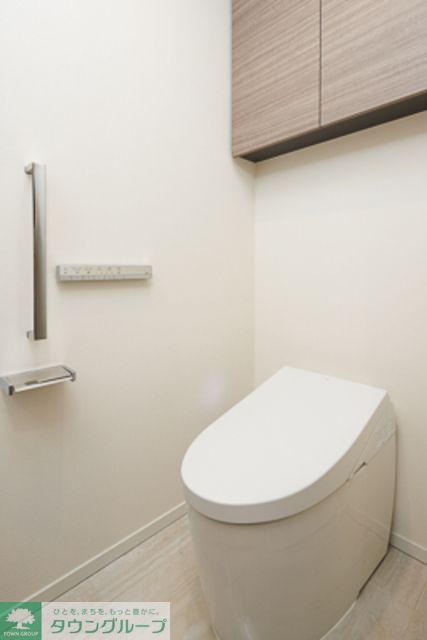 トイレ　※写真は同タイプ住戸です。