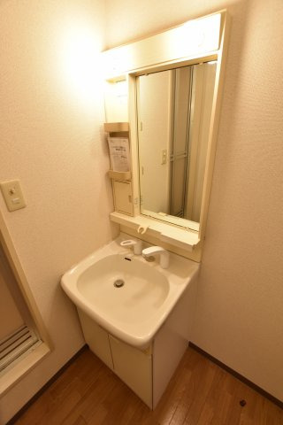 洗面設備　同物件、類似間取りのイメージ写真です。