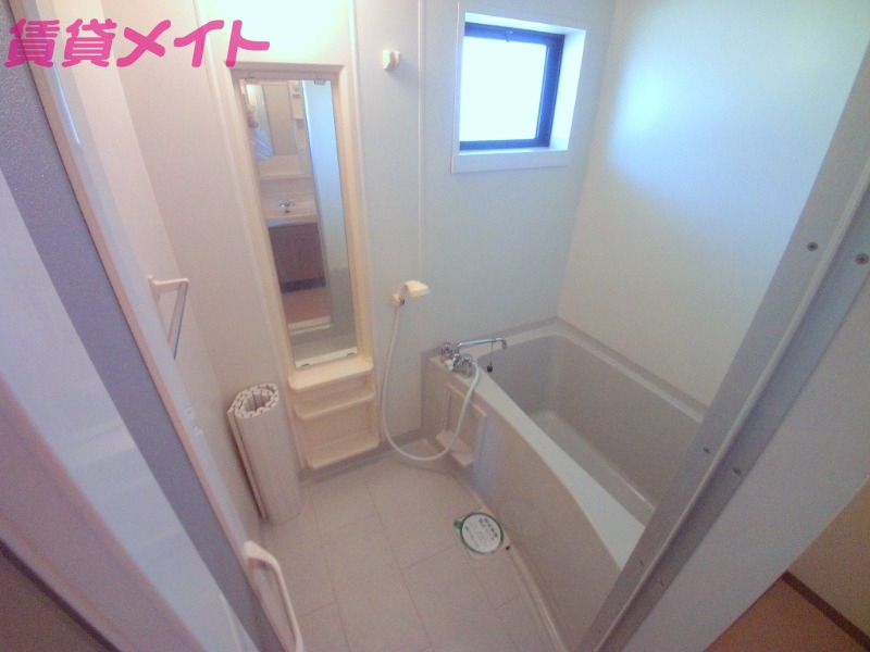 バス・シャワールーム　同型参考写真