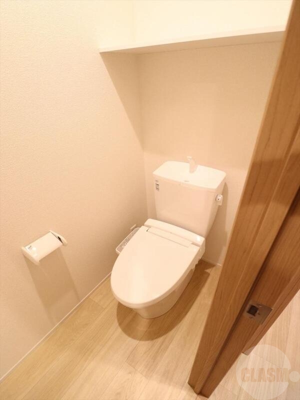 トイレ　温水洗浄暖房便座