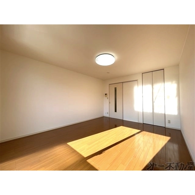 建物外観　洋室