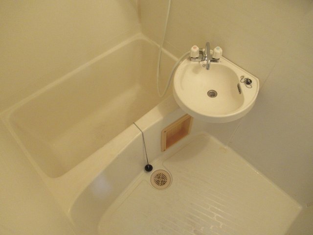 バス・シャワールーム　お風呂です