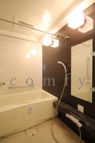 バス・シャワールーム　バスルーム