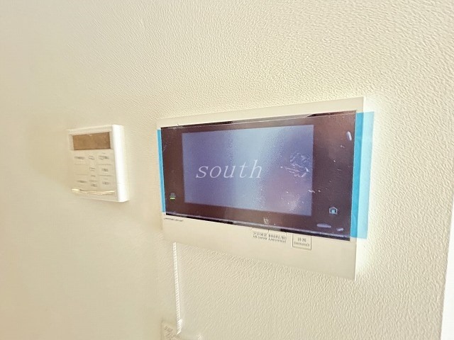 セキュリティ　モニター付きインターホン