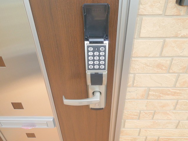 セキュリティ　写真はE-3号室です。（参考）