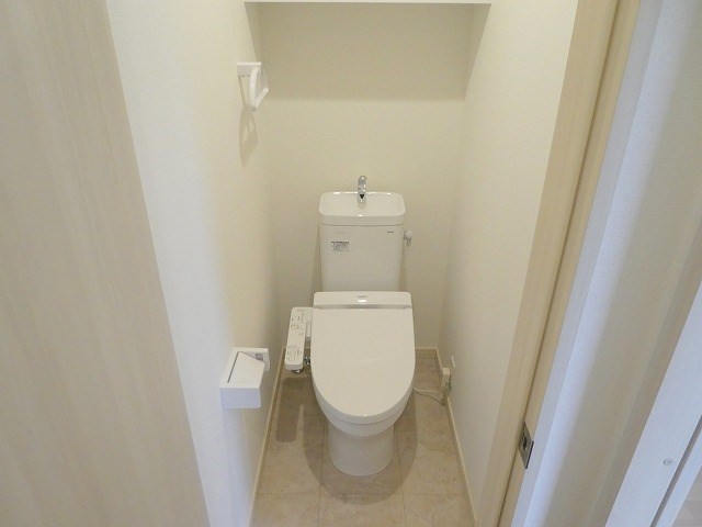 トイレ　写真はE-3号室です。（参考）