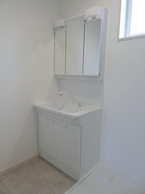 洗面設備　写真はE-3号室です。（参考）