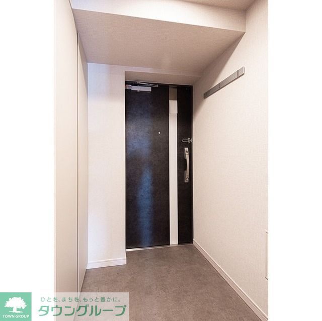 玄関　同施工別部屋参照。