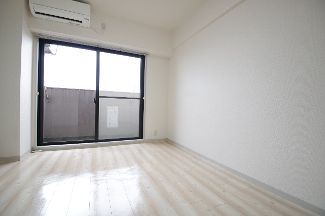 居室・リビング　※別室の参考写真の為、現況優先です。