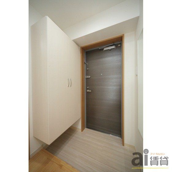 玄関　※同仕様写真です