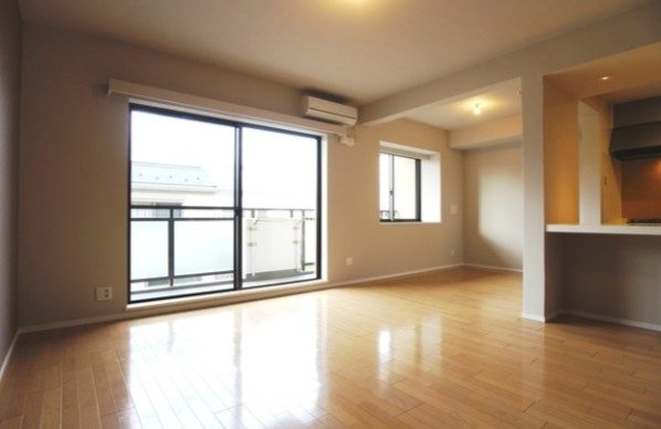 居室・リビング　※別部屋参考写真