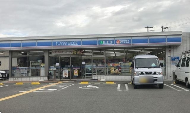 コンビニ　ローソン和泉箕形町店（コンビニ）まで922m