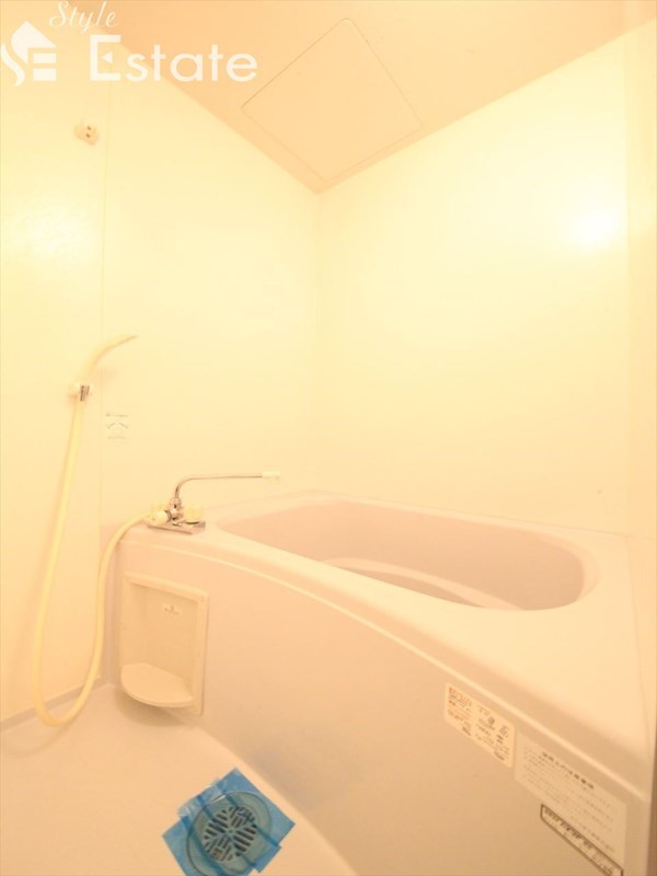 バス・シャワールーム　バスルーム