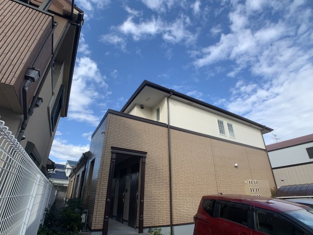 建物外観　居住者専用のごみ置き場があります。