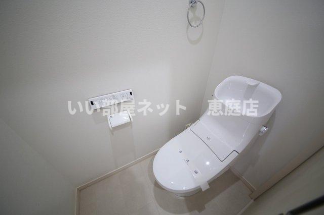 ＪＲ千歳線 千歳駅 徒歩13分 2階建 築7年のトイレ写真