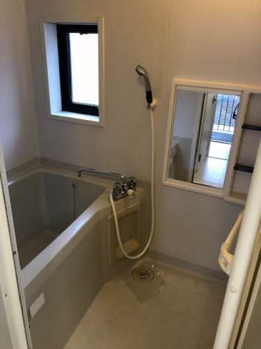 バス・シャワールーム　浴室