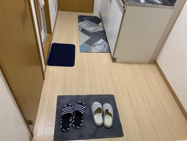 玄関　※別号室参考写真