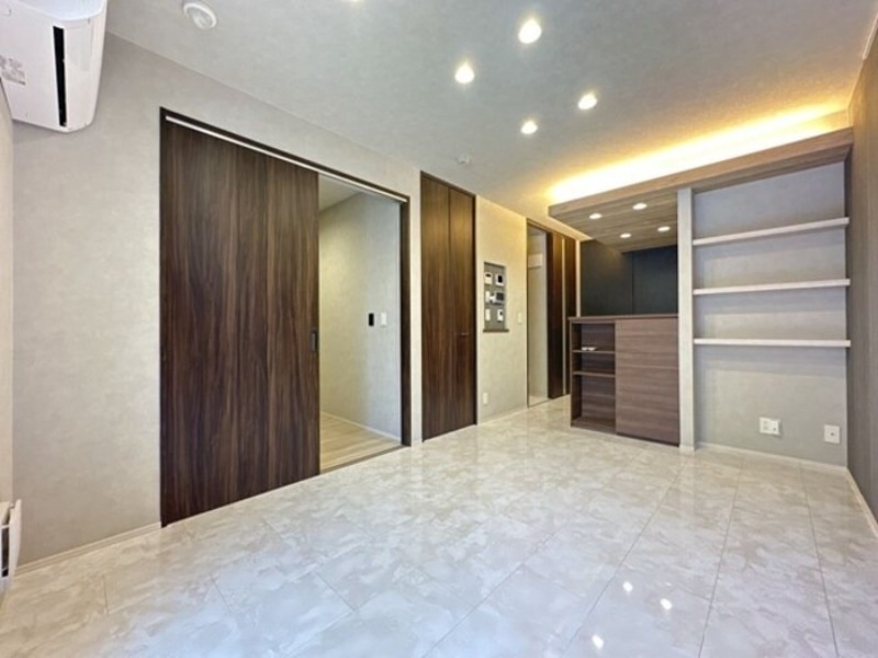 居室・リビング　図面と現状に相違がある場合には現状を優先